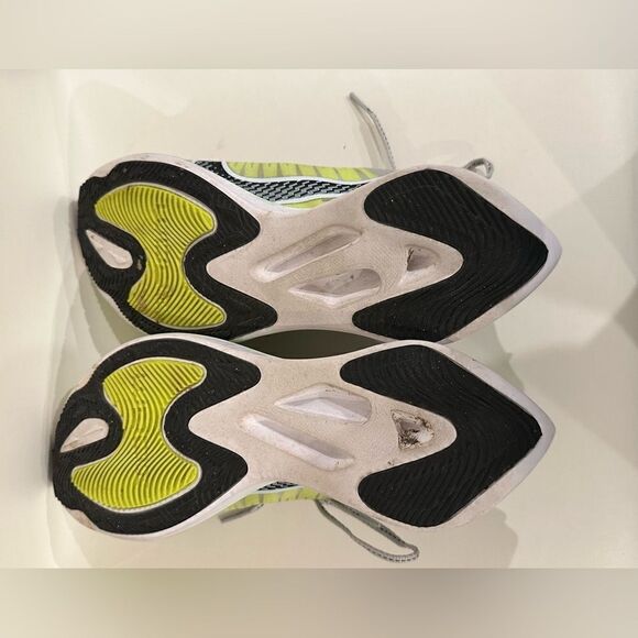 Nike Zoom Gravity sneakers - Picture 5 of 9